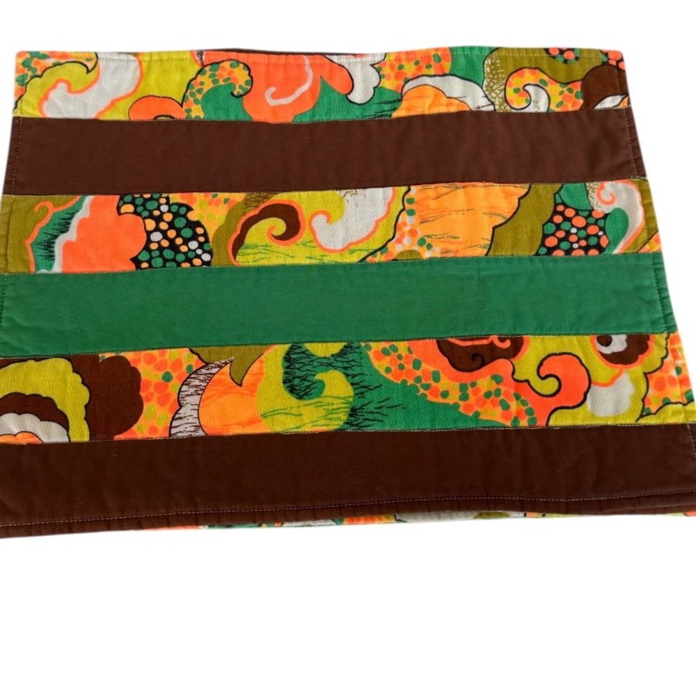 Retro placemats set of 4